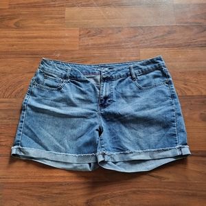 APT 9 Jean shorts sz 16
